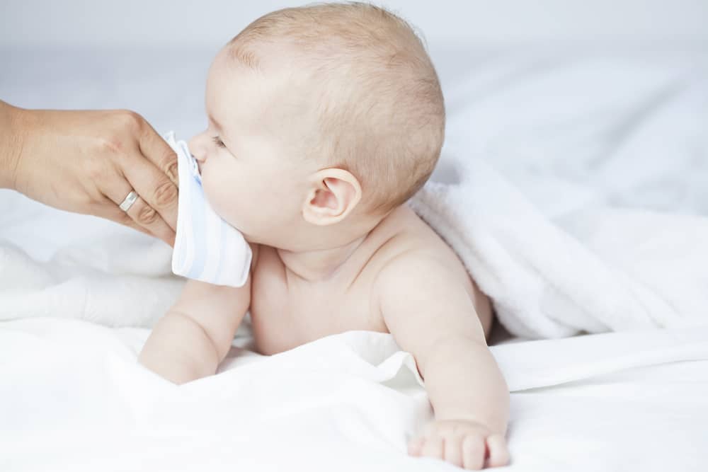 Las causas de la congestión nasal en niños y bebés